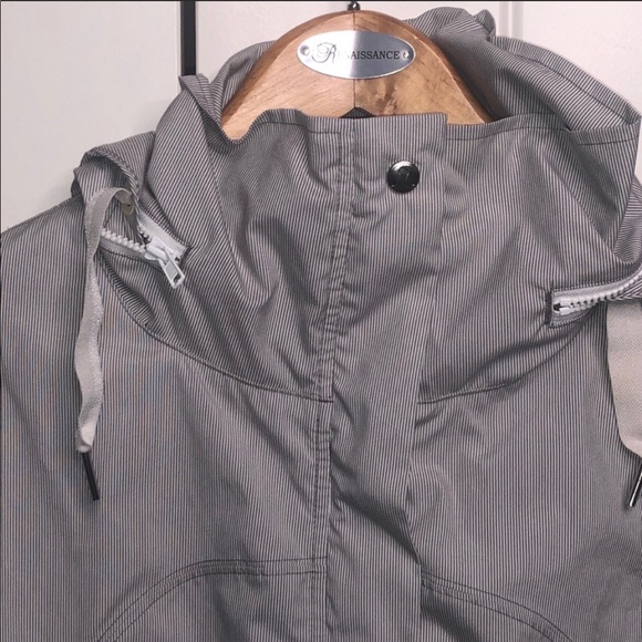 Lululemon Jacket - Picture 4 of 11